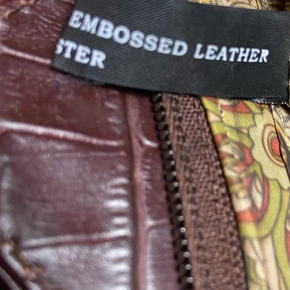 Crocodile Embossed leather: MAXX NY Shoulder Bag-Dark Brown - Picture 10 of 10